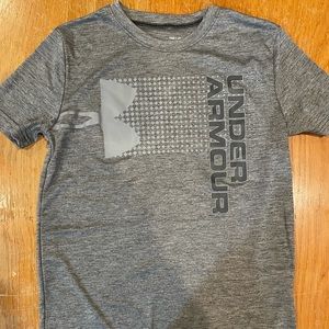 Boys Under Armour t-shirt